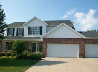 3204 Spahn Ln, Bloomington, IL 61704