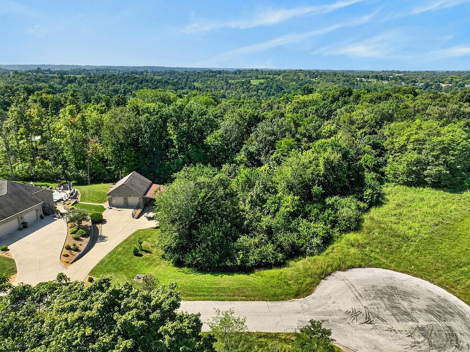 2nd image of 75 Indian Ridge Dr