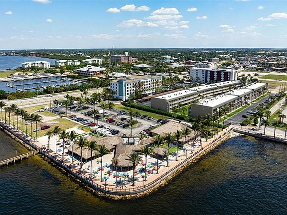 3rd image of 150 Harborside Ave APT 303