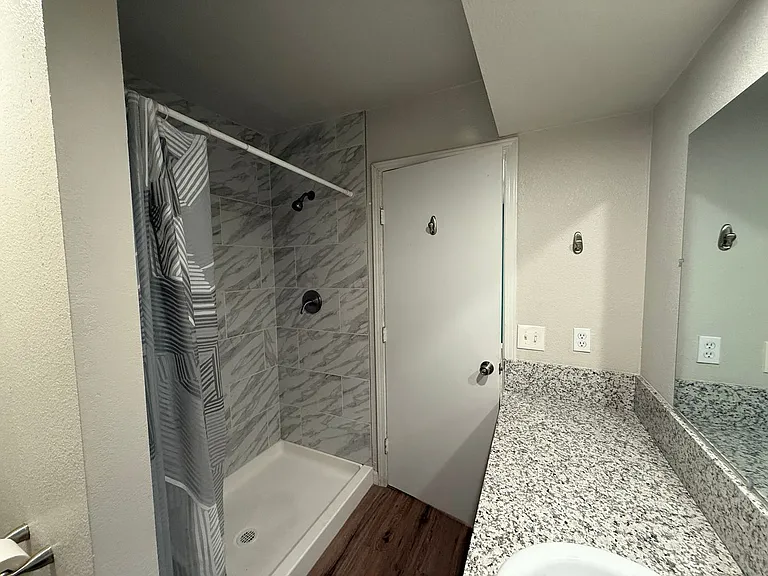 3701 Colonial Dr #201 — Photo 30