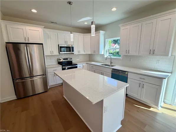 3010 Smithfield Rd, Portsmouth, VA 23702