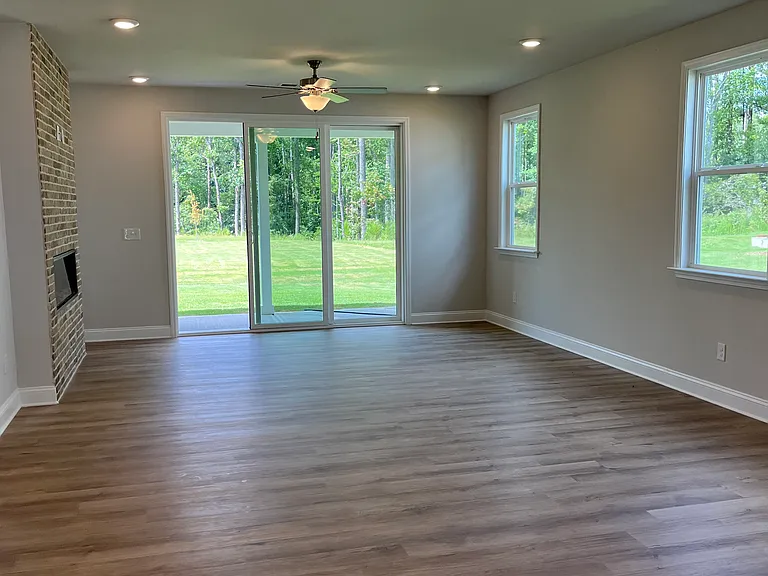 414 Kinross Ln — Photo 45