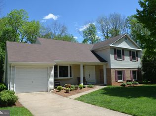 5611 Herberts Crossing Dr, Burke, VA 22015