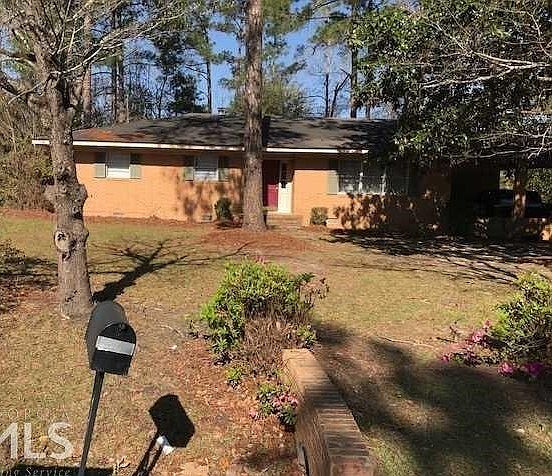 1st image of 1502 Mike Ann Dr #1