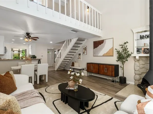 204 Pineview, Irvine, CA 92620