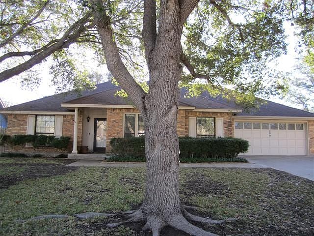 1st image of 4304 Woodstone Cir