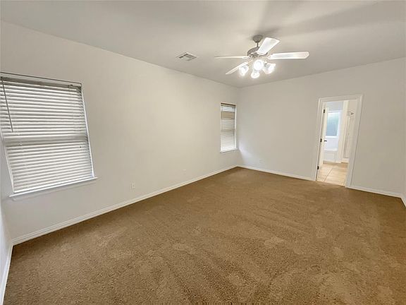 5th image of 11016 NW 107th Cir