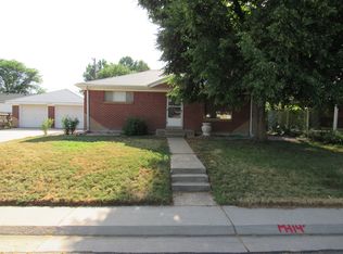 7111 Alan Dr, Denver, CO 80221