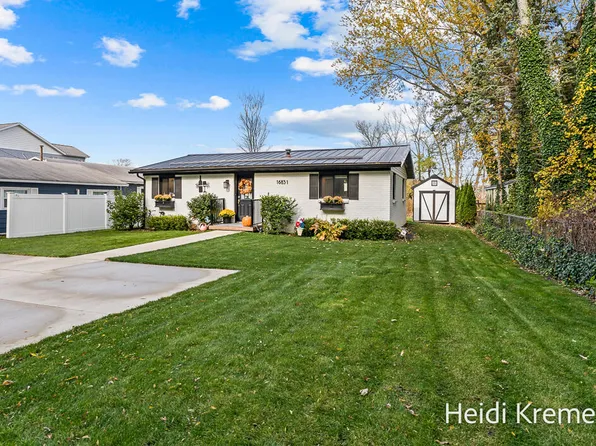 16851 Carlson St, Spring Lake, MI 49456