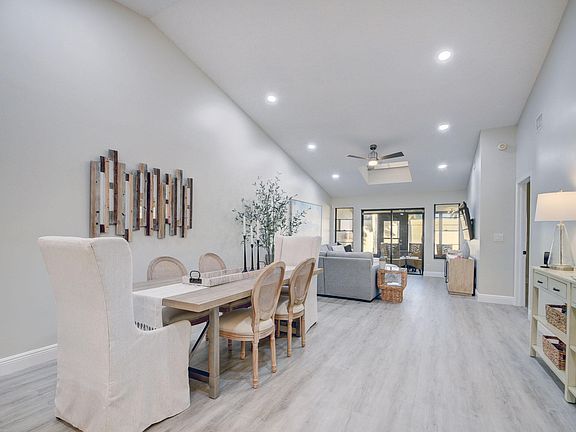 4th image of 5917 Sunswept Lane #B