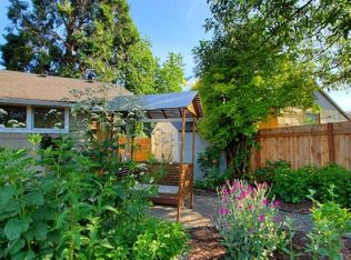 8835 NE Wygant St #2, Portland, OR