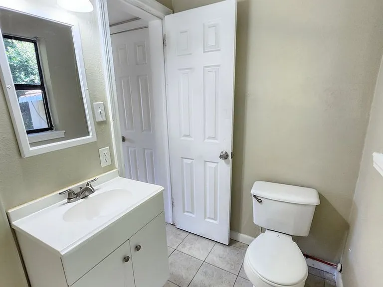 5501 Mayfair Dr — Photo 10