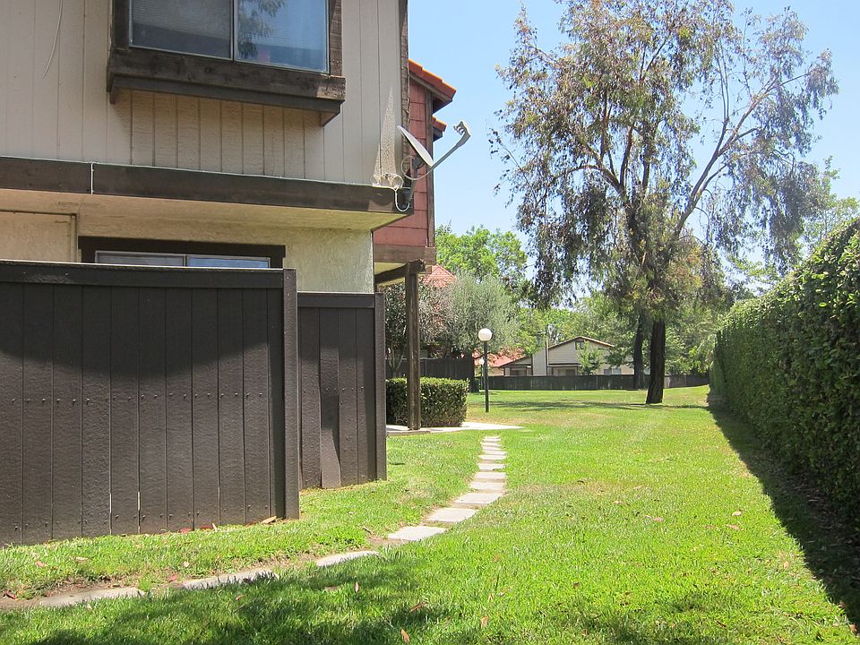 1st image of 1802 N Vineyard A Ave