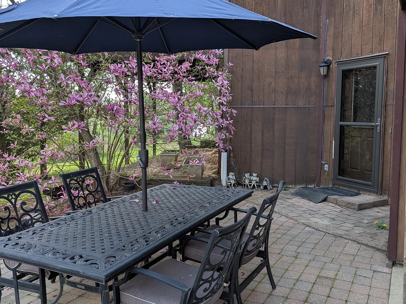 4 bed, 1.5 bath, 1100 sqft, $1,950 — Photo 1