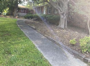 1886 28th St NE, Hickory, NC 28601