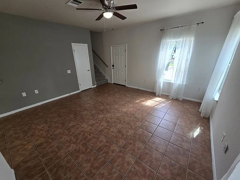1604 Singleton Ave #A — Photo 5