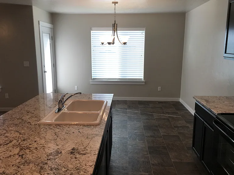 6167 N Santa Rita Ave — Photo 10