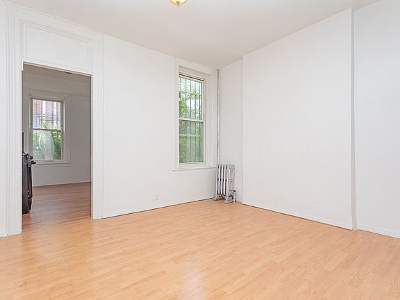 3rd image of 793 Franklin Ave #9J