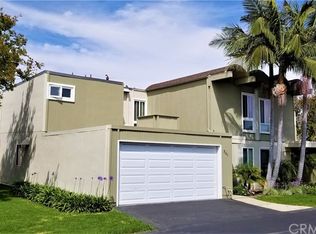 364 Lourdes Ln, Costa Mesa, CA 92627