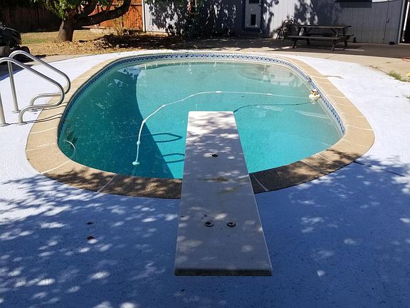 3rd image of 2551 Sacramento Dr