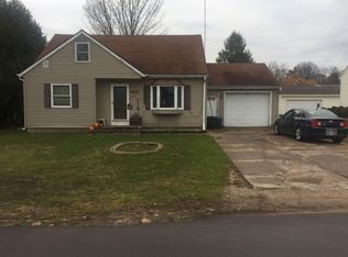 911 Fischer St, Gresham, WI 54128