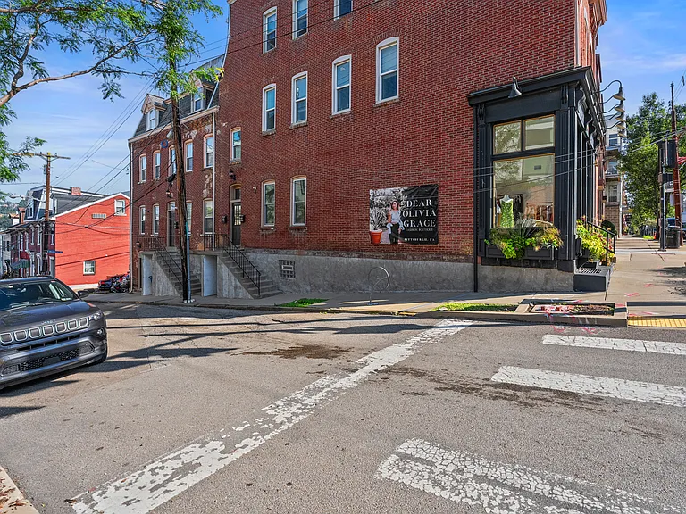 3401 Butler St #F2 — Photo 21