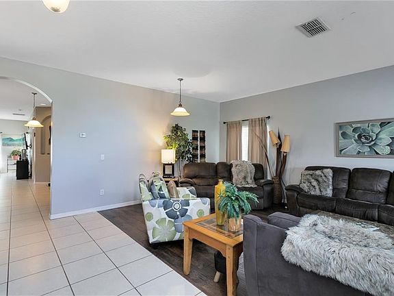 5th image of 4382 Spring Blossom Dr