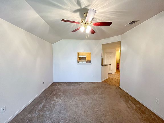 5th image of 1212 Nicholas Cir APT A