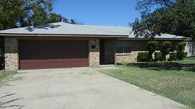 1st image of 1306 Walters Dr