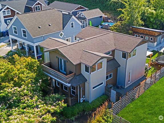 2nd image of 4922 N Frace Avenue