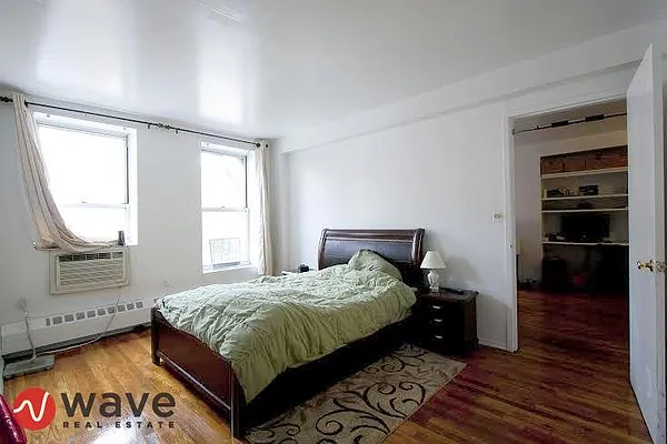 Rented by Wave Real Estate Group | media 4