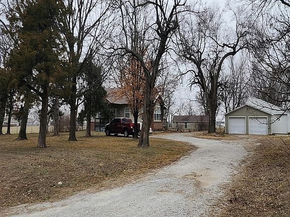 2nd image of 17605 E Overland Rd