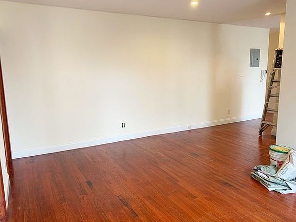 3rd image of 568 Pacific St APT 3G