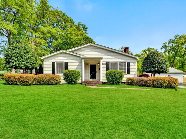 105 S Holland St, Clinton, SC 29325