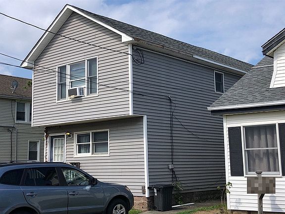 2nd image of 67 Seabreeze Way