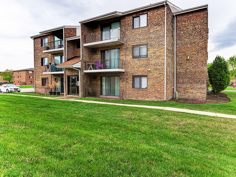 1st image of 7335 W 157th St APT 3A