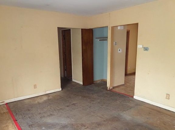 3rd image of 160 Malibu Dr