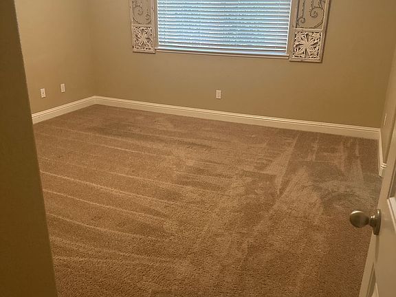 5th image of 640 Pinelli Dr