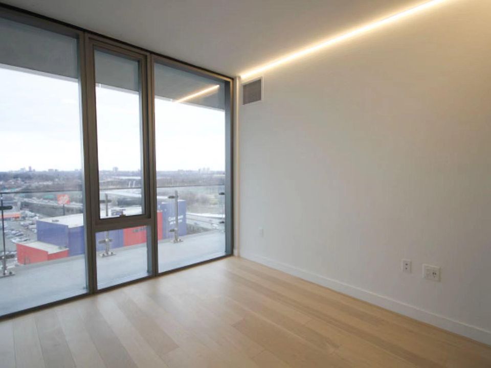 2nd image of 13101 40th Rd #Penthouse