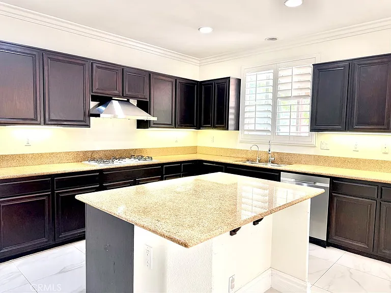 14141 Apple Grove Ct — Photo 10