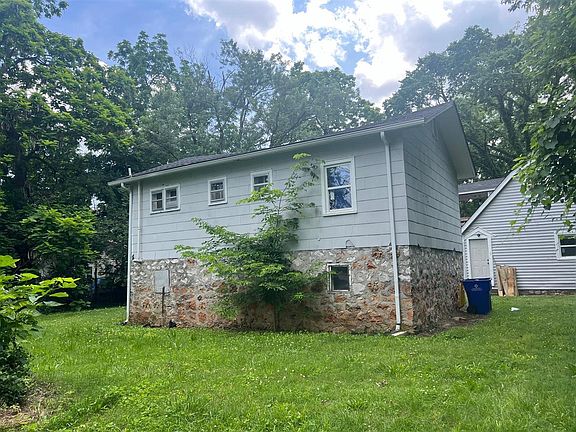 4th image of 628 Woodford Ave #630