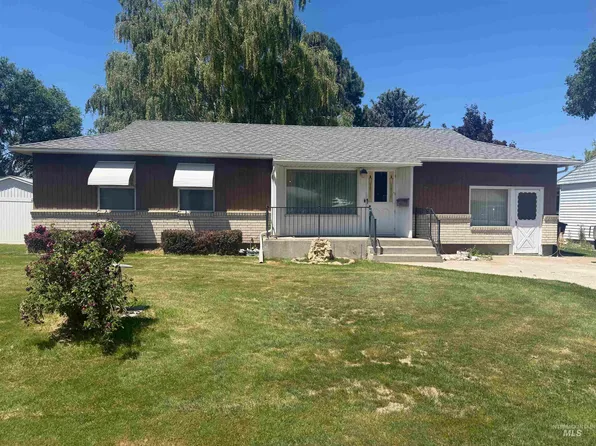 550 Bennett Ave, American Falls, ID 83211