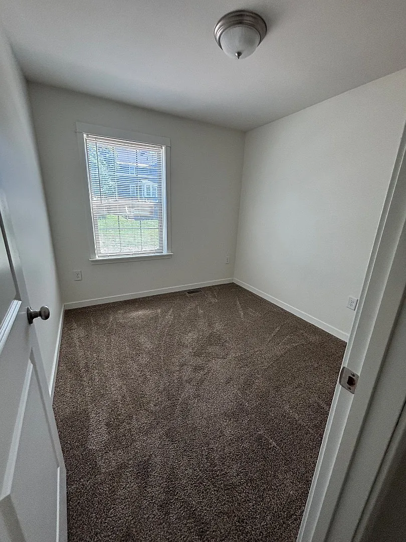 200 E South Ave - 214 Apartment — Photo 3