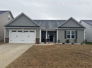 5366 Debut Ave, Hope Mills, NC 28348