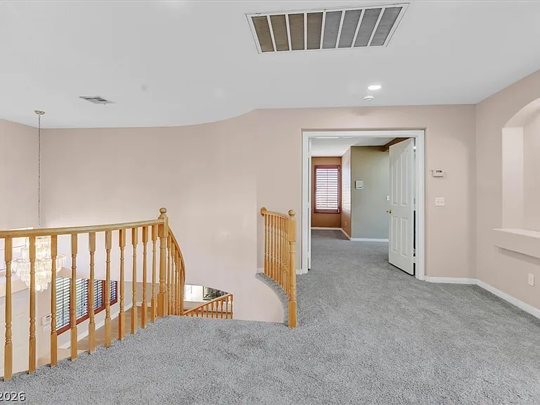 2704 Timber Crossing Ct — Photo 14