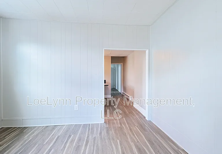 14210 Temple St — Photo 21