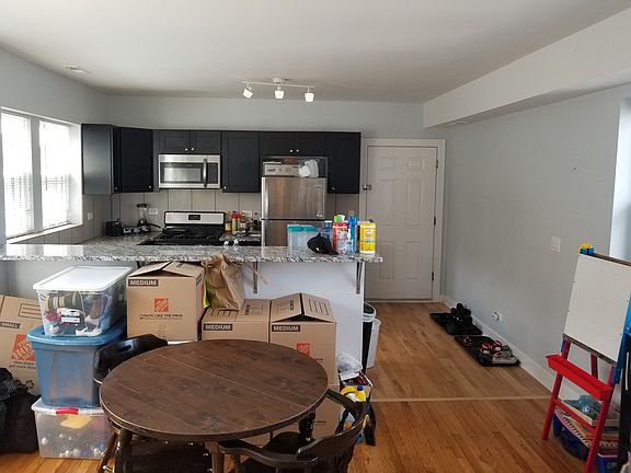 2nd image of 4117 W Lawrence Ave #3