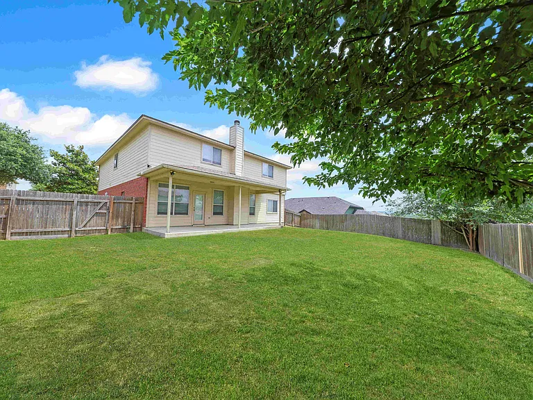 2203 Ryan Dr — Photo 34
