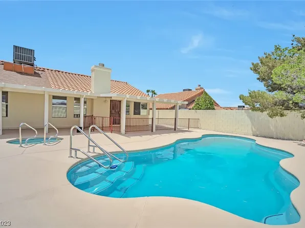 906 Plains St, Henderson, NV 89002