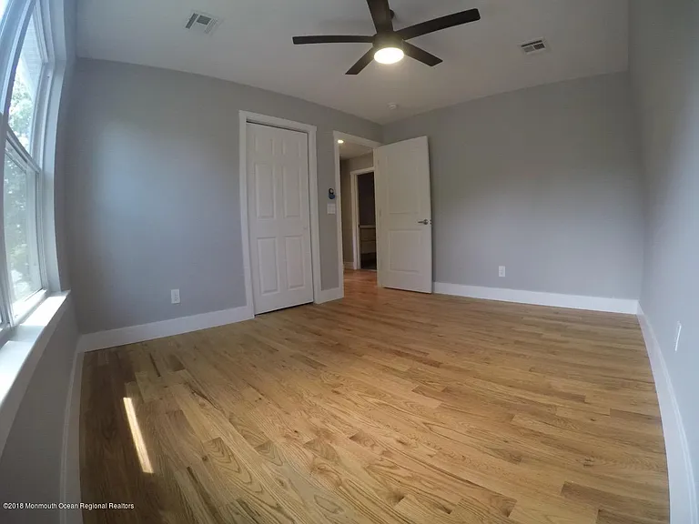 517 Asbury Ave #C — Photo 16